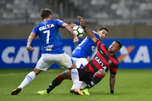 Cruzeiro x Vitória - Onde assistir e escalações