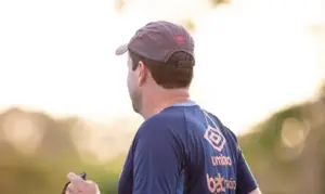 Sport garante técnico Daniel Paulista para duelo com Mirassol