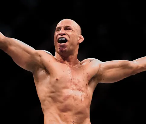 Wanderlei Silva promete ir à Justiça por agressões sofridas: ‘Não consigo dormir’