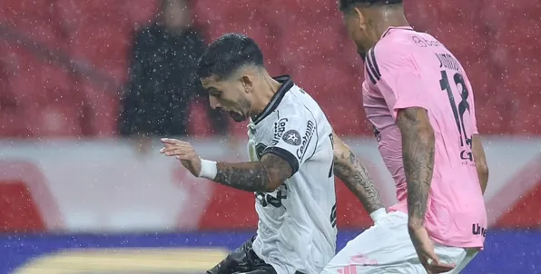 Ancelotti admite erro em derrota do Botafogo e busca evolução para se manter no G-4