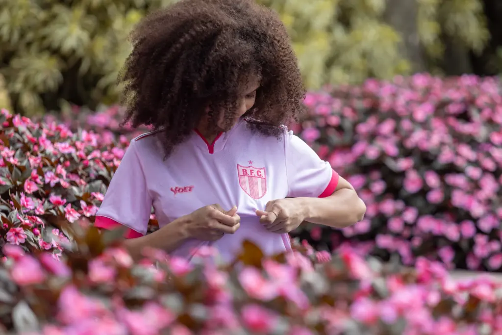 Botafogo-SP lança camisa em homenagem ao Outubro Rosa 2 EVER7964
