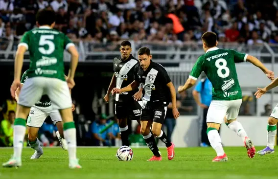 Everton Brito pede rescisao e cobra 1 milhao da Ponte Preta