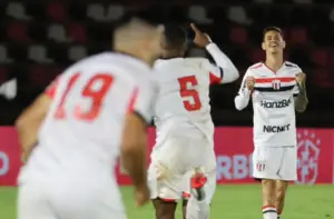 Volante do Botafogo-SP acredita em reação: 