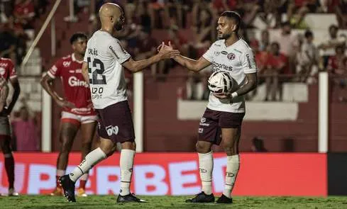 Vila Nova 2 x 2 Ferroviária - Caiu bem aos dois na Série B 2 Série B - 2025