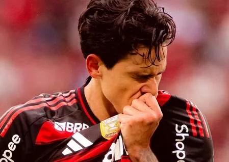 Flamengo 3 x 2 Palmeiras- Líderes e iguais com 61 pontos 3 Brasileirão - 2025