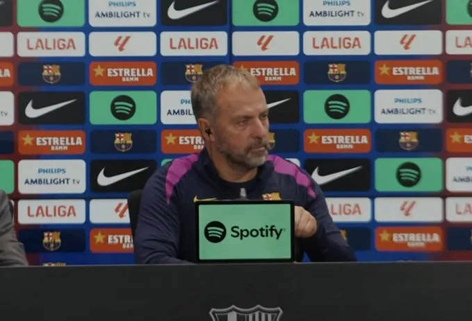 Flick dá chilique sobre ter escalado Yamal no Barcelona por ordem da direção: ‘Besteira total’