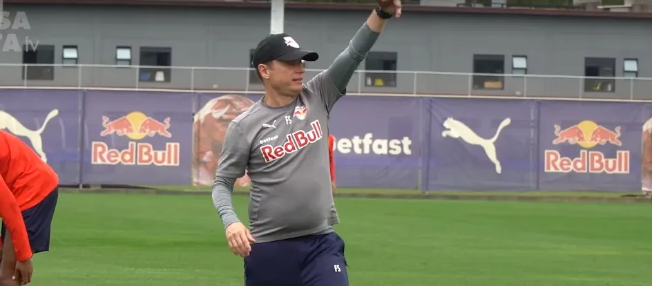 Red Bull Bragantino precisa ser mais agressivo, reconhece Seabra