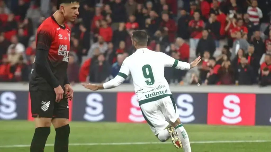 Goiás x Athletico-PR – Onde assistir, escalações e arbitragem