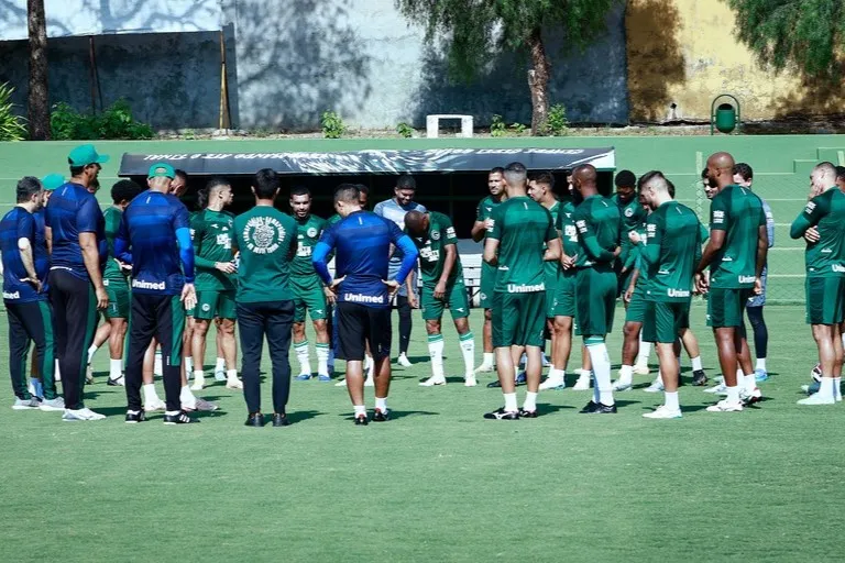 Goiás vive sequência ruim e vê chances de acesso caírem na Série B