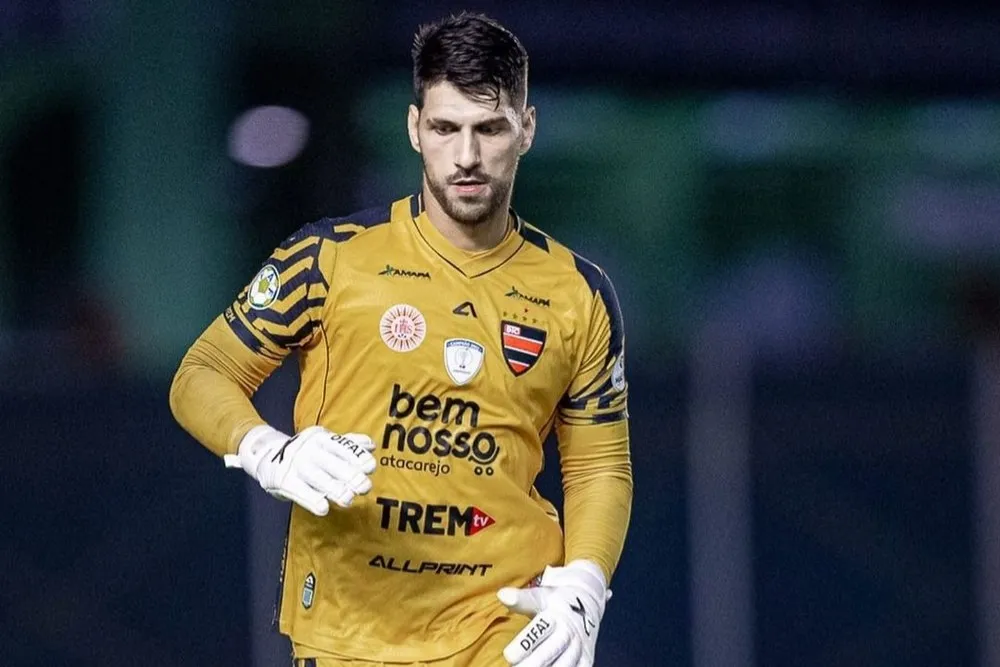ABC contrata goleiro ex-Grêmio para a próxima temporada