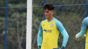 Santa Cruz contrata goleiro Gabriel Souza, ex-Bahia