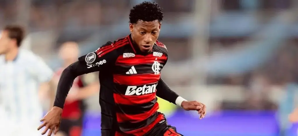 Flamengo planeja contestar expulsão de Plata na Libertadores