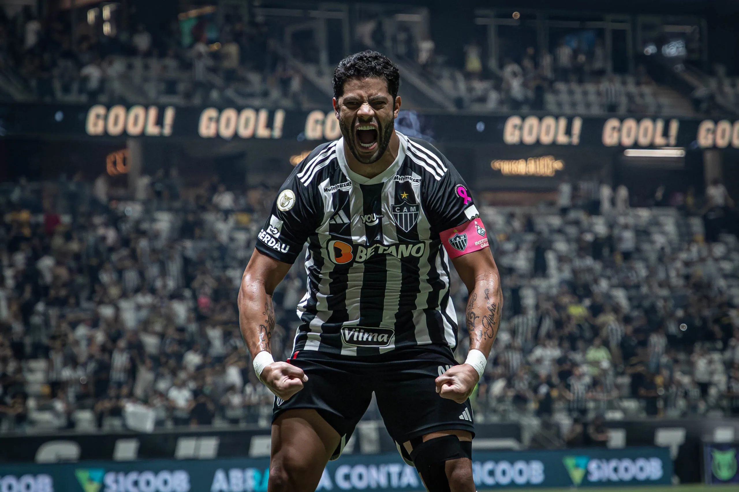 Atlético-MG encerra rumores e garante permanência de Hulk: ‘Ele continua’