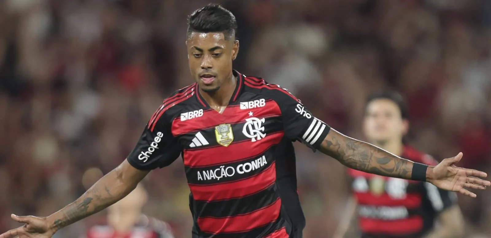 Bruno Henrique em ação pelo Flamengo (Foto: Gilvan de Souza-CRF)
