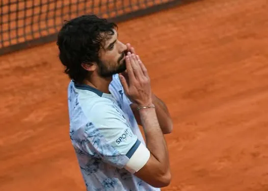 Vacherot e Rinderknech surpreendem e farão final no Masters de Xangai