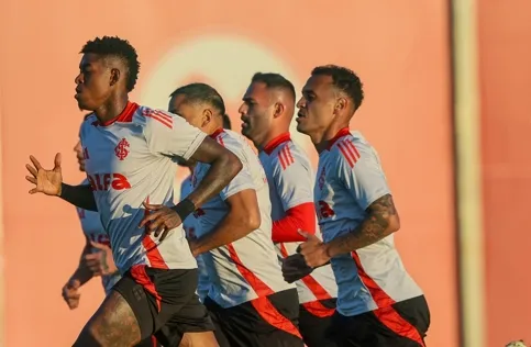 Internacional trabalha ajustes táticos e físicos durante pausa no Brasileirão 2 Internacional RicardoDuarte