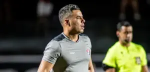 Vitória vence em casa e Jair Ventura projeta consistência