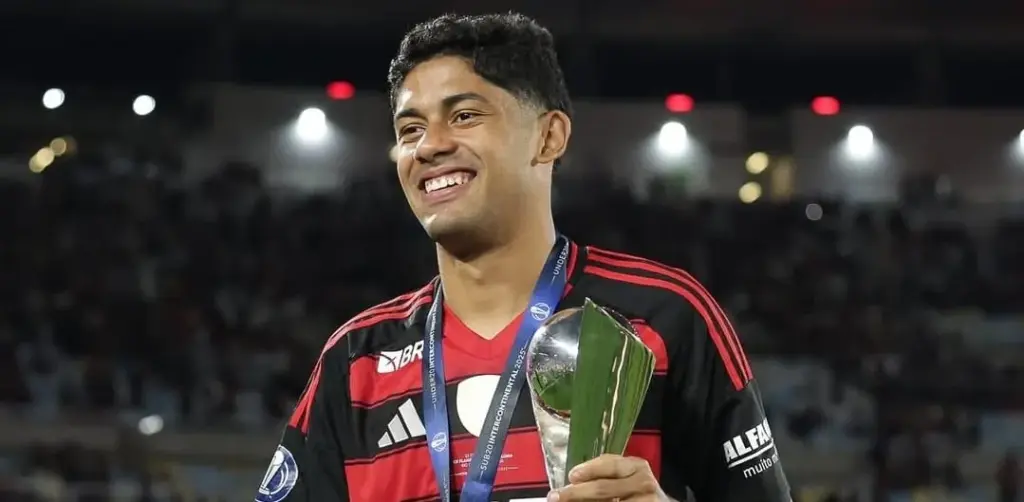 Volante deixa o Flamengo e fecha com time dos Emirados Árabes