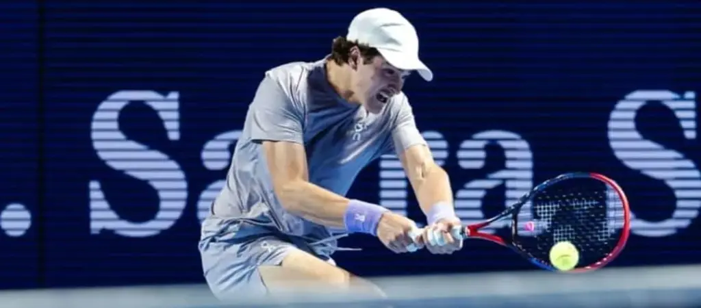 João Fonseca supera Shapovalov e estreia com vitória em Paris