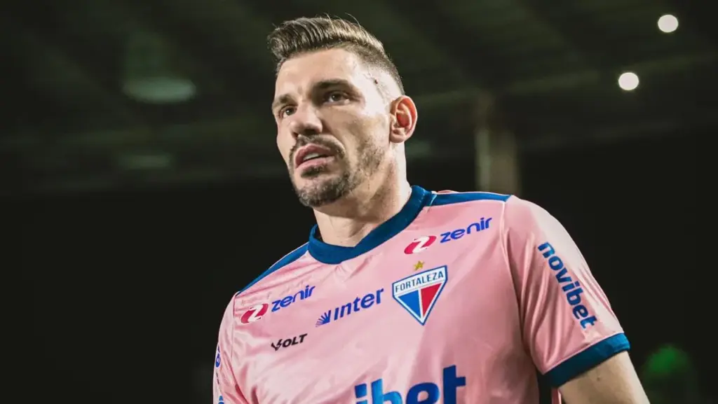 João Ricardo passa por cirurgia e não joga mais pelo Fortaleza em 2025