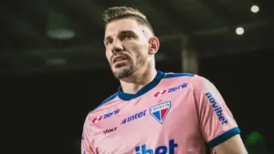 João Ricardo passa por cirurgia e não joga mais pelo Fortaleza em 2025