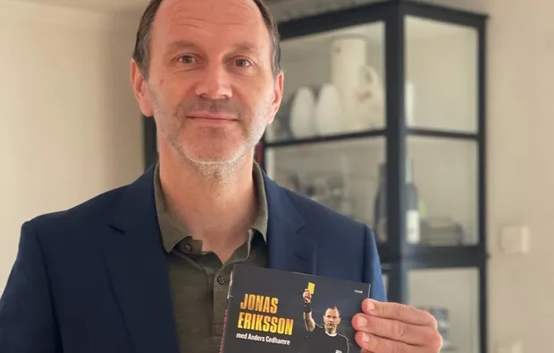 Polêmica: Ex-árbitro da Fifa relata humilhação em testes da Uefa