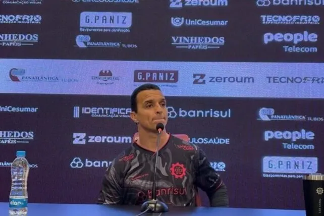 Técnico Júnior Rocha comenta desempenho do Caxias na reta final da Série C