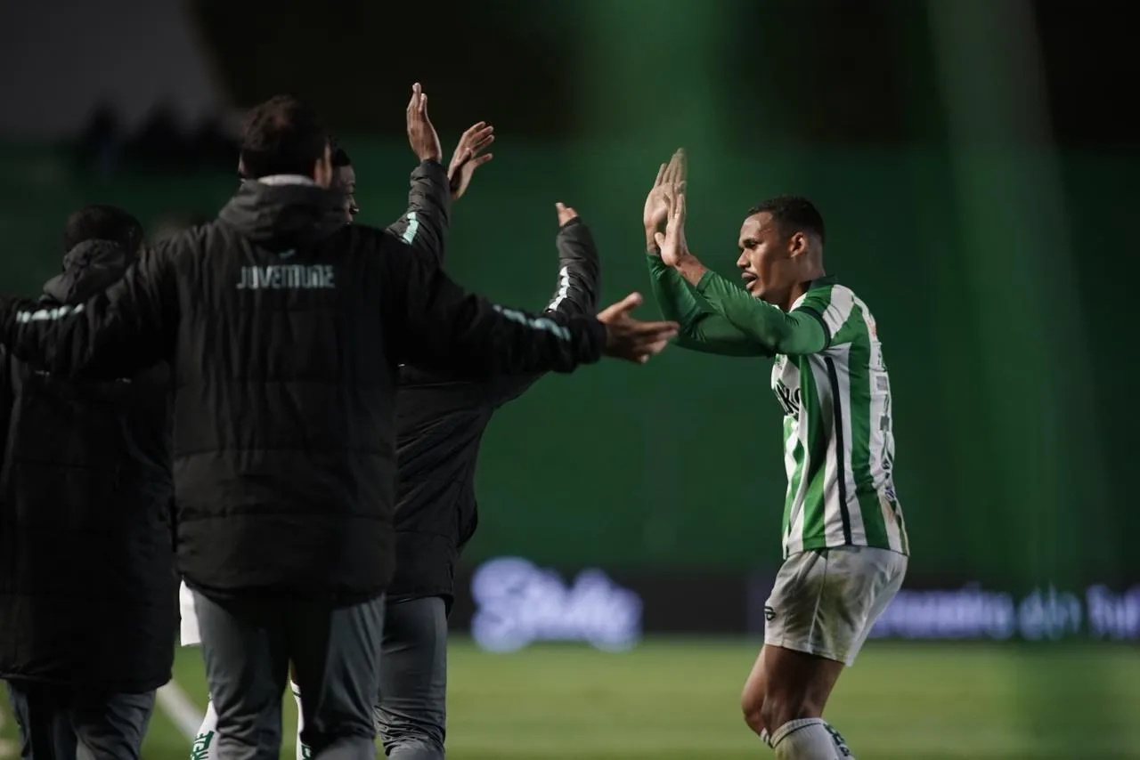 Juventude 1 x 0 Red Bull Bragantino - Vitória para seguir lutando contra o Z-4 3 Juventude 1 x 0 Red Bull Bragantino - Vitória para seguir lutando contra o Z-4 (Foto: Fernando Alves/ECJ)