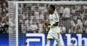 Kroos defende Vini Jr. após ira em Real Madrid x Barcelona: 'Nunca gostei de ser substituído'