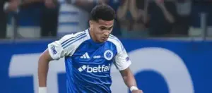 Cruzeiro: olheiro do Borussia Dortmund observa jogador no Mineirão