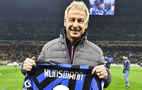 Ex-jogador Klinsmann aponta Brasil como favorito na Copa do Mundo e torce pela volta de Neymar