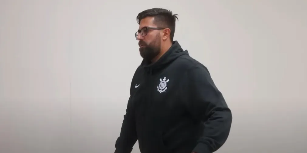 Laruccia comenta saída do Corinthians sub-17 e mira Série A profissional