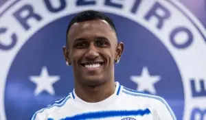 Cruzeiro terá desfalque de Marquinhos após lesão grave no joelho esquerdo