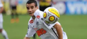 Maikon Leite, ex-Santos e Palmeiras, encerra carreira aos 37 anos