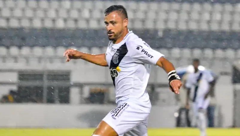 Ex-Ponte Preta, lateral é campeão da Série D e completa série de acessos