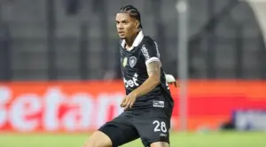 Botafogo: Newton revela que quase desistiu do futebol durante fase difícil