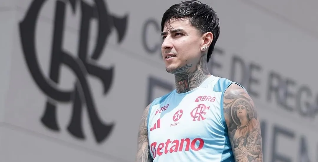 Pulgar durante treino do Flamengo (Foto: Gilvan de Souza-CRF)