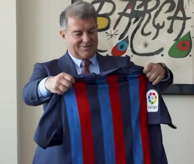 Presidente do Barcelona quer homenagem a Messi: ‘Tributo que ele merece’