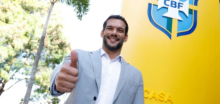 Internacional pede taça do Brasileirão 2005 e CBF diz que decisão é jurídica