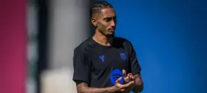 Raphinha pode ser punido após contestar eliminação do Barcelona