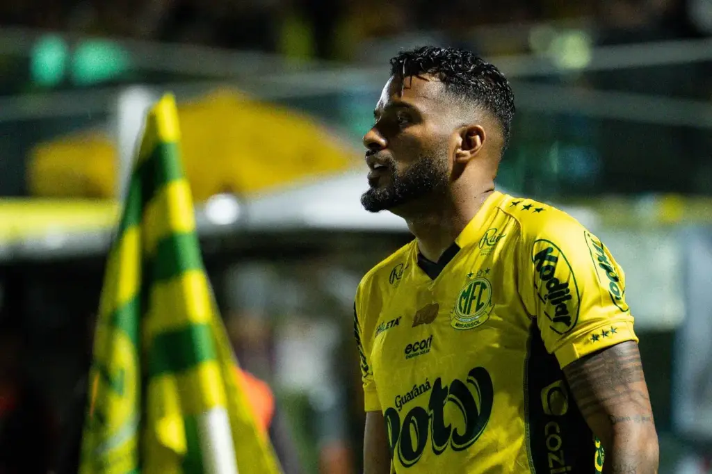 Bola de Prata 2025 tem domínio de Flamengo e Cruzeiro; veja a seleção 4 Brasileirão - 2025