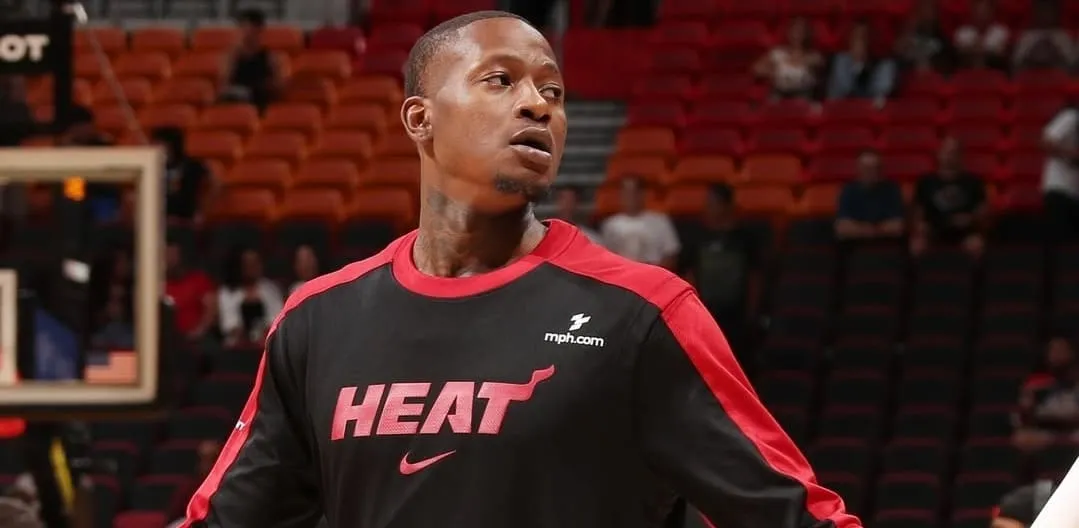 Jogador e técnico da NBA são presos em investigação de caso de apostas