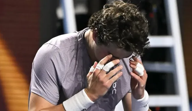 João Fonseca lamenta queda em Paris: ‘Evoluí nos aspectos mental e físico’