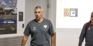 Crespo soma novas derrotas no São Paulo e mira reação até o fim da temporada