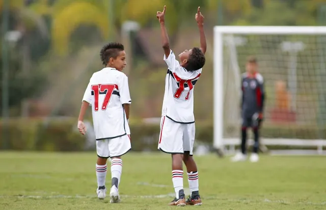 PAULISTA SUB-11: São Paulo e Palmeiras vencem; Corinthians empata nas oitavas