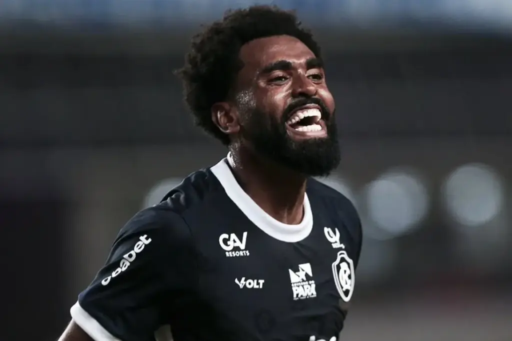 Paysandu 2 x 3 Remo - Leão Azul se aproxima do G-4 e afunda rival na lanterna (Foto: Samara Miranda / Remo)