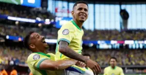 Jogador da Seleção Brasileira renova com o Manchester City após proposta milionária de rival