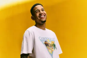 Savinho renova contrato com City até 2031 após pedido de Guardiola