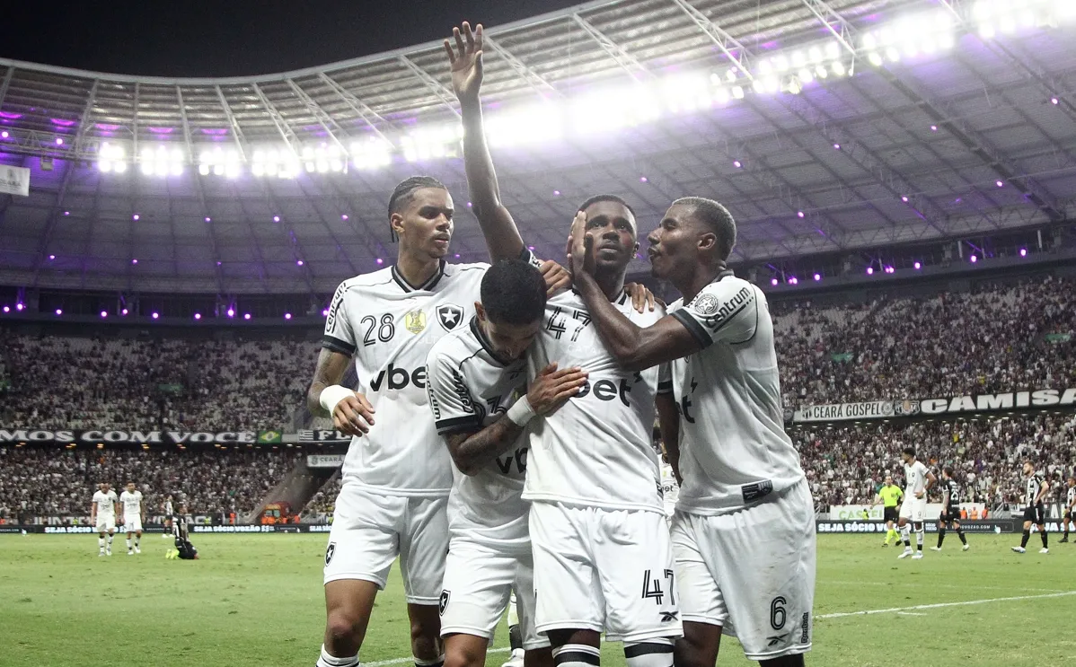 Ceará 0 x 2 Botafogo – Fogão segue na luta pelo G-4