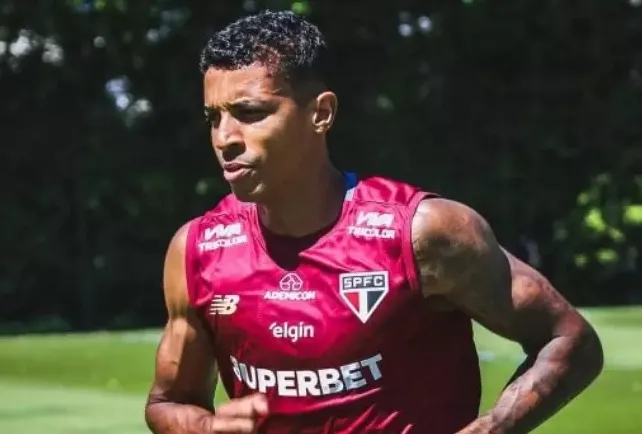 Luiz Gustavo voltou recentemente ao São Paulo